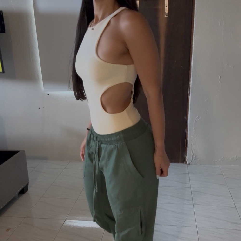 Zara Cream Cutout One-Piece Bodysuit - Picture 9 of 9